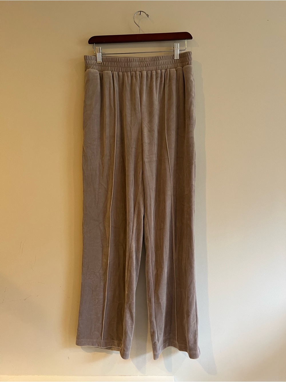 Women's Taupe Wide-Leg Velour Pants